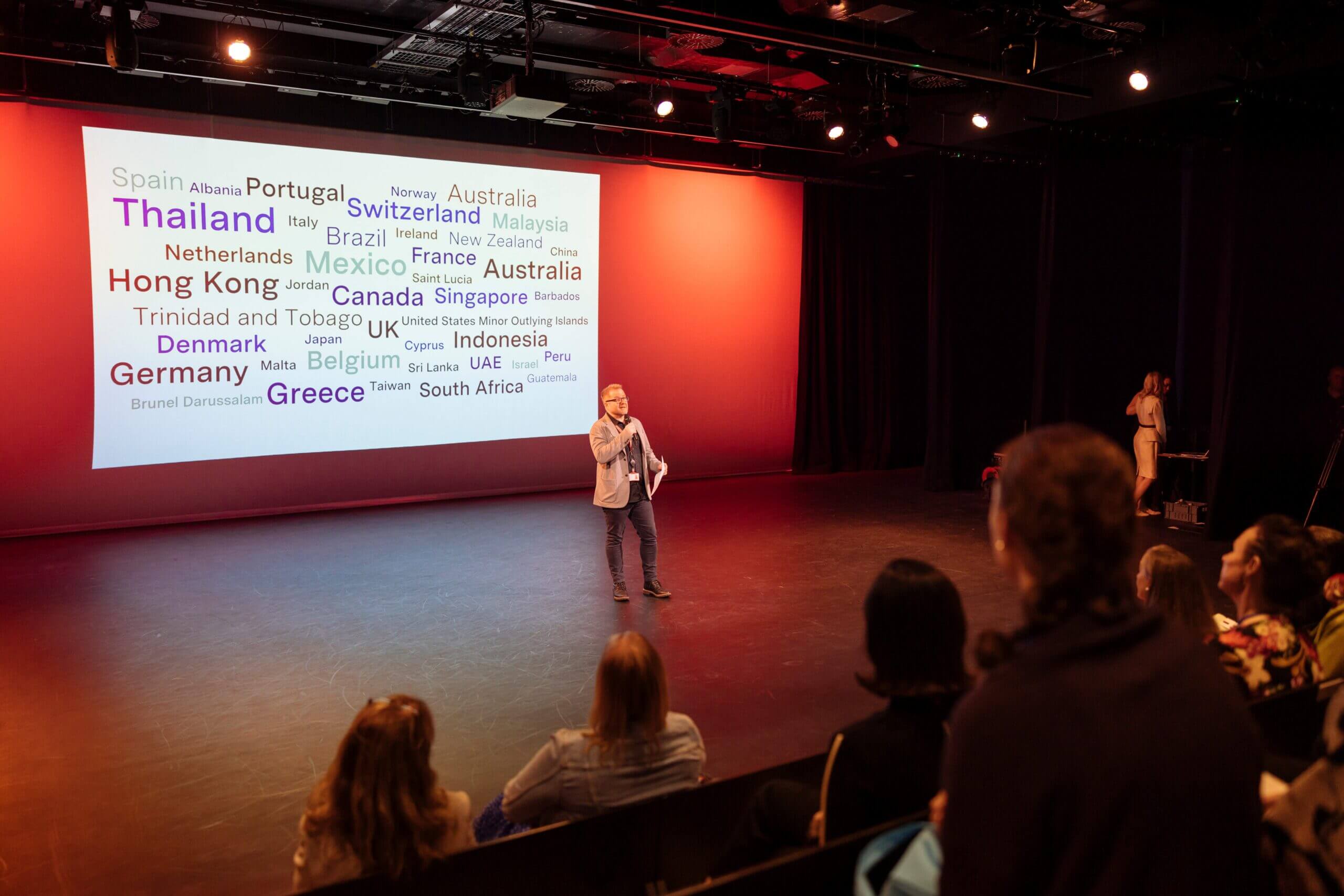 How to run an event -Previous CEO, Tim Arthur, presenting at a Leadership Training event run by the RAD in the Aud Jebsen Studio Theatre at our headquarters.